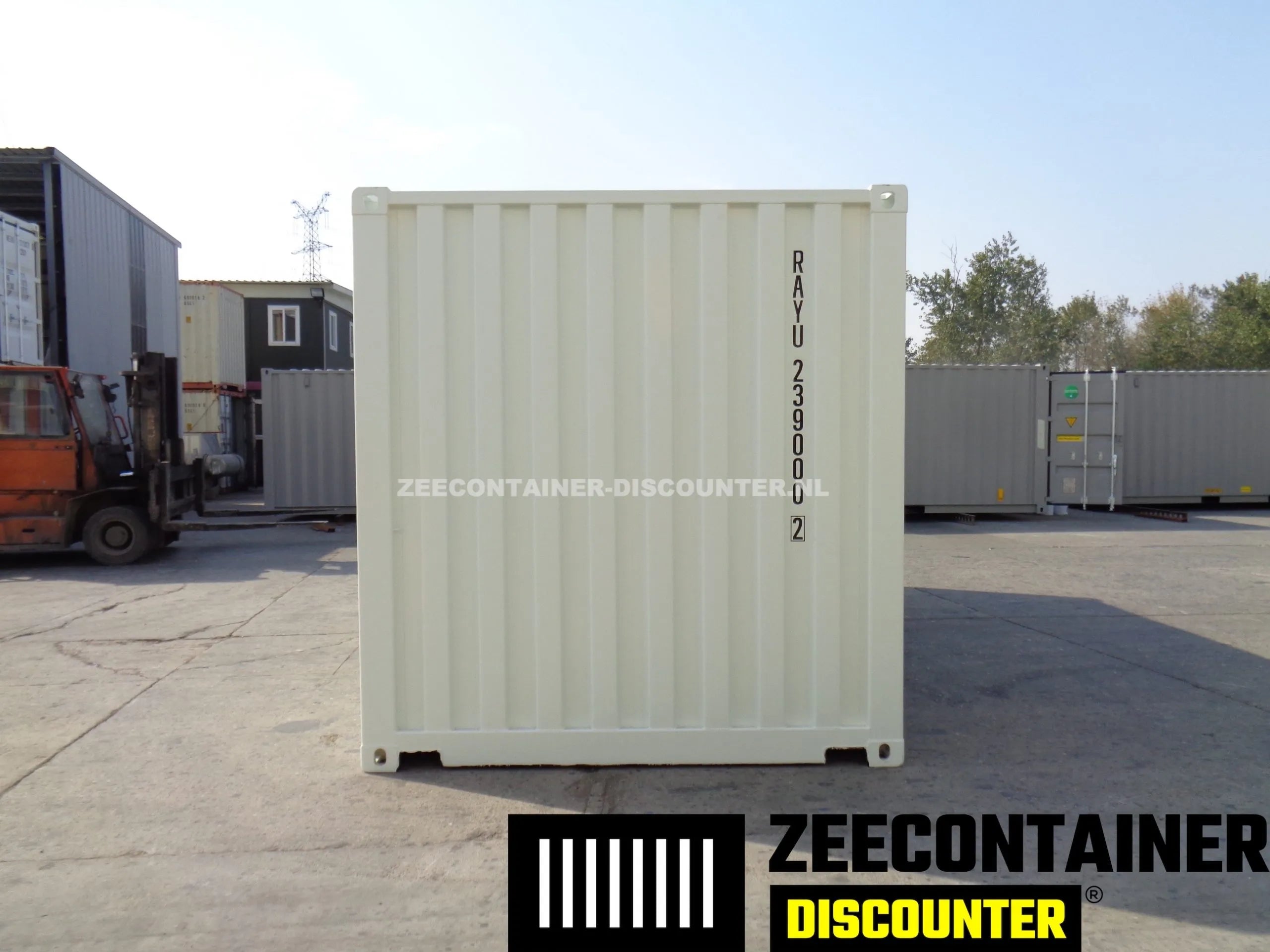 20ft Zeecontainer met 3 Zijdeuren – RAL 9010 Wit – Nieuw (CSC) - Zeecontainer Discounter