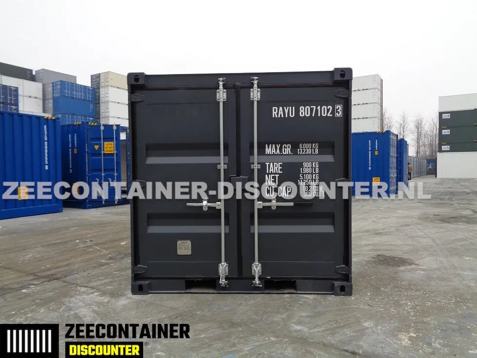 8ft Opslagcontainer 5100kg Draagvermogen met Slotkast – RAL 9005 – Nieuw - Zeecontainer Discounter