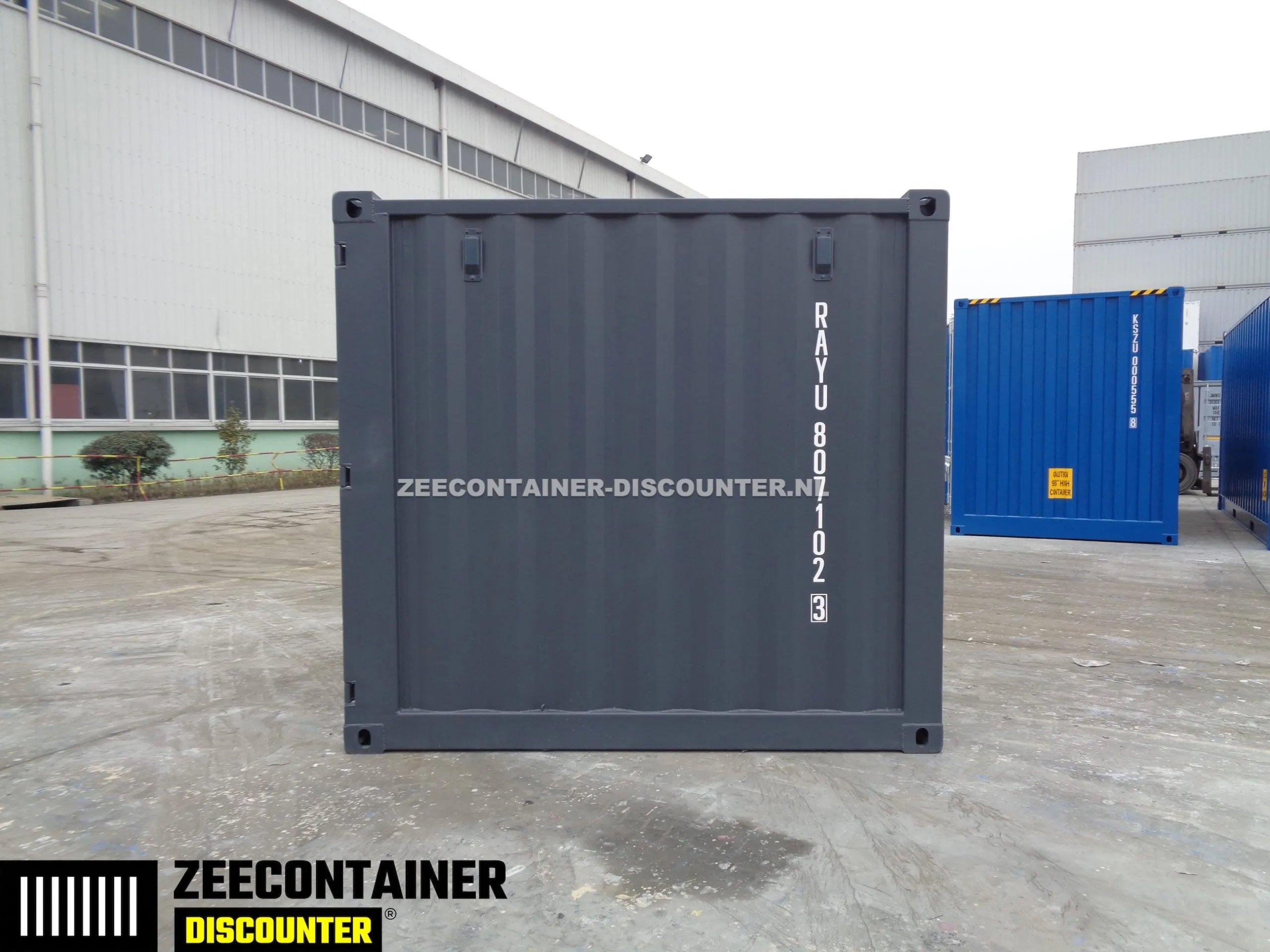 8ft Opslagcontainer 5100kg Draagvermogen met Slotkast – RAL 9005 – Nieuw - Zeecontainer Discounter