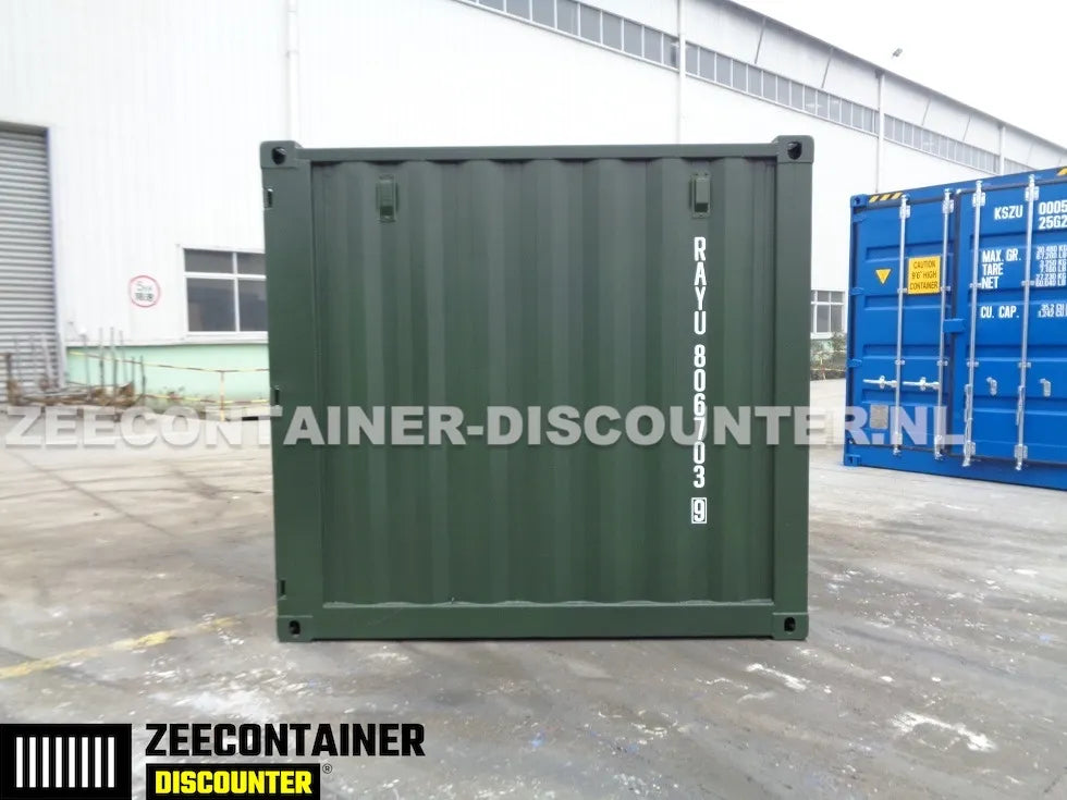 8ft Opslagcontainer 5100kg Draagvermogen met Slotkast – RAL 6007 – Nieuw - Zeecontainer Discounter