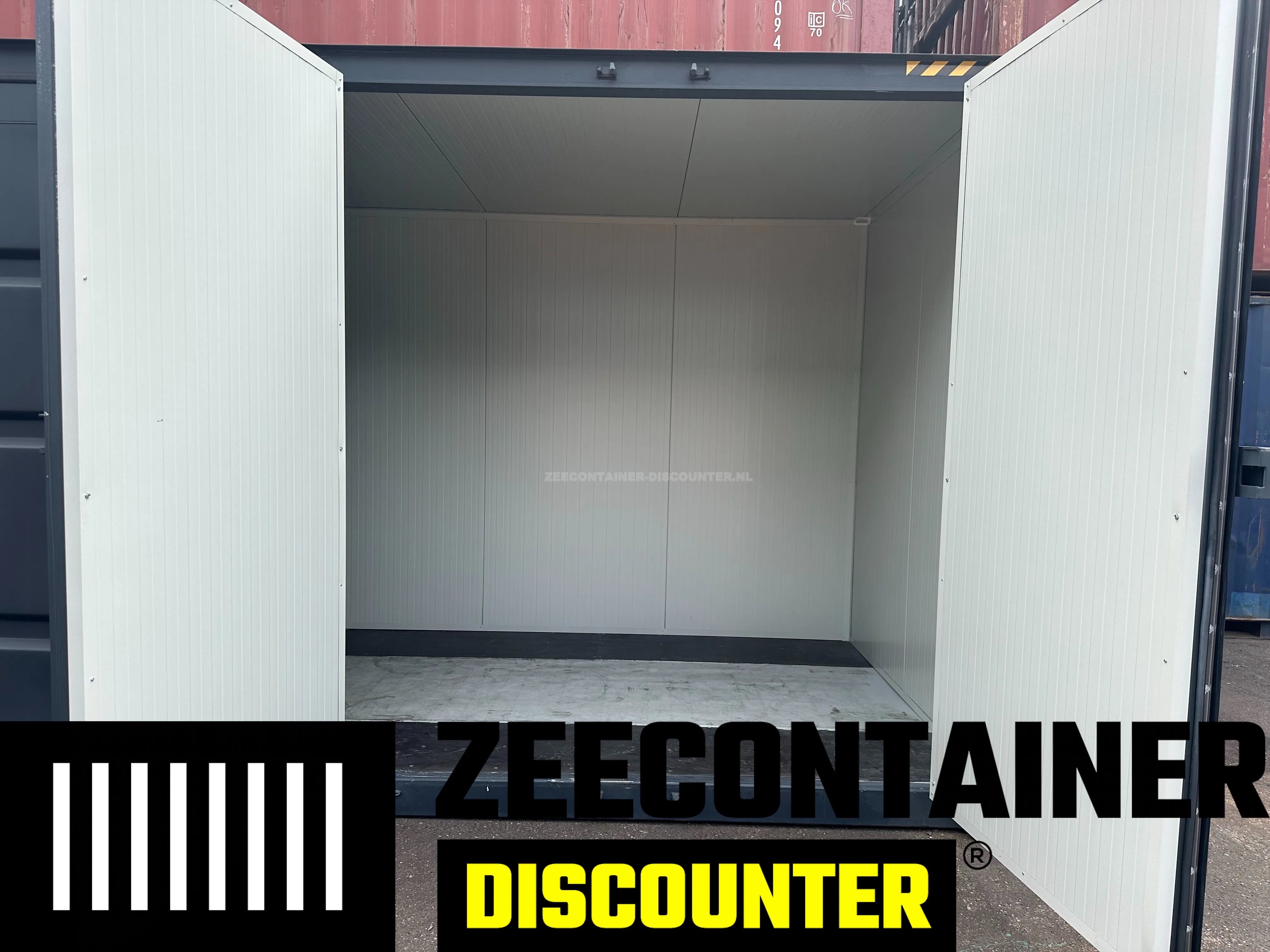 Modificatie: Container Isoleren met 40mm Sandwichpanelen Zeecontainer Discounter