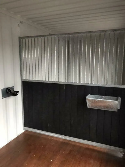 Modificatie: Voerbak voor Paardencontainer Zeecontainer Discounter