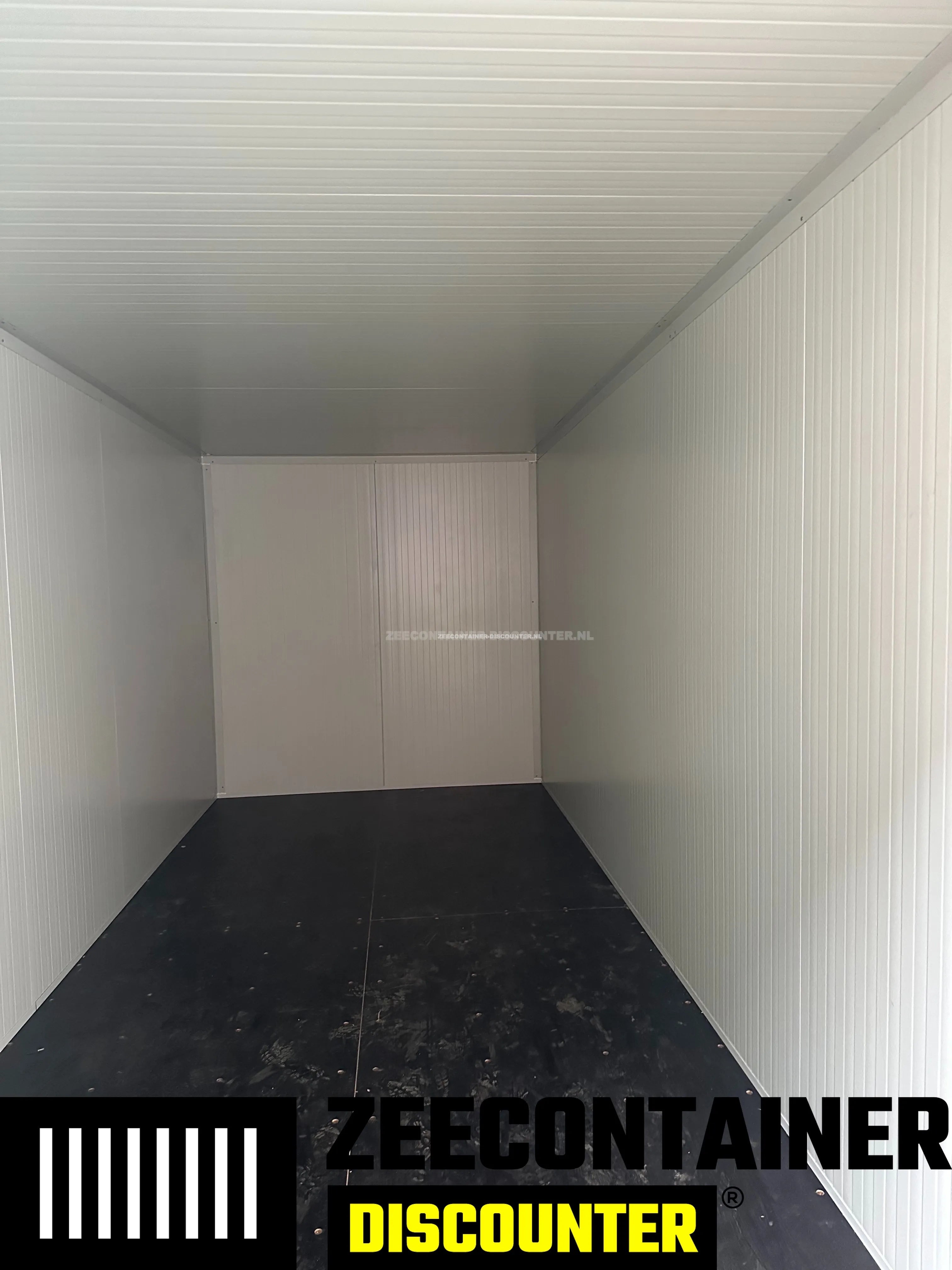 Modificatie: Container Isoleren met 40mm Sandwichpanelen Zeecontainer Discounter