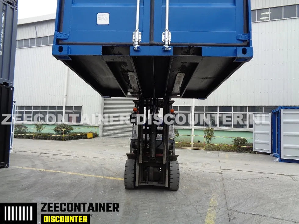 8ft Opslagcontainer 5100kg Draagvermogen met Slotkast – RAL 5010 – Nieuw - Zeecontainer Discounter