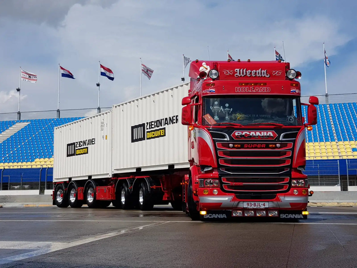 Zeecontainers op locatie