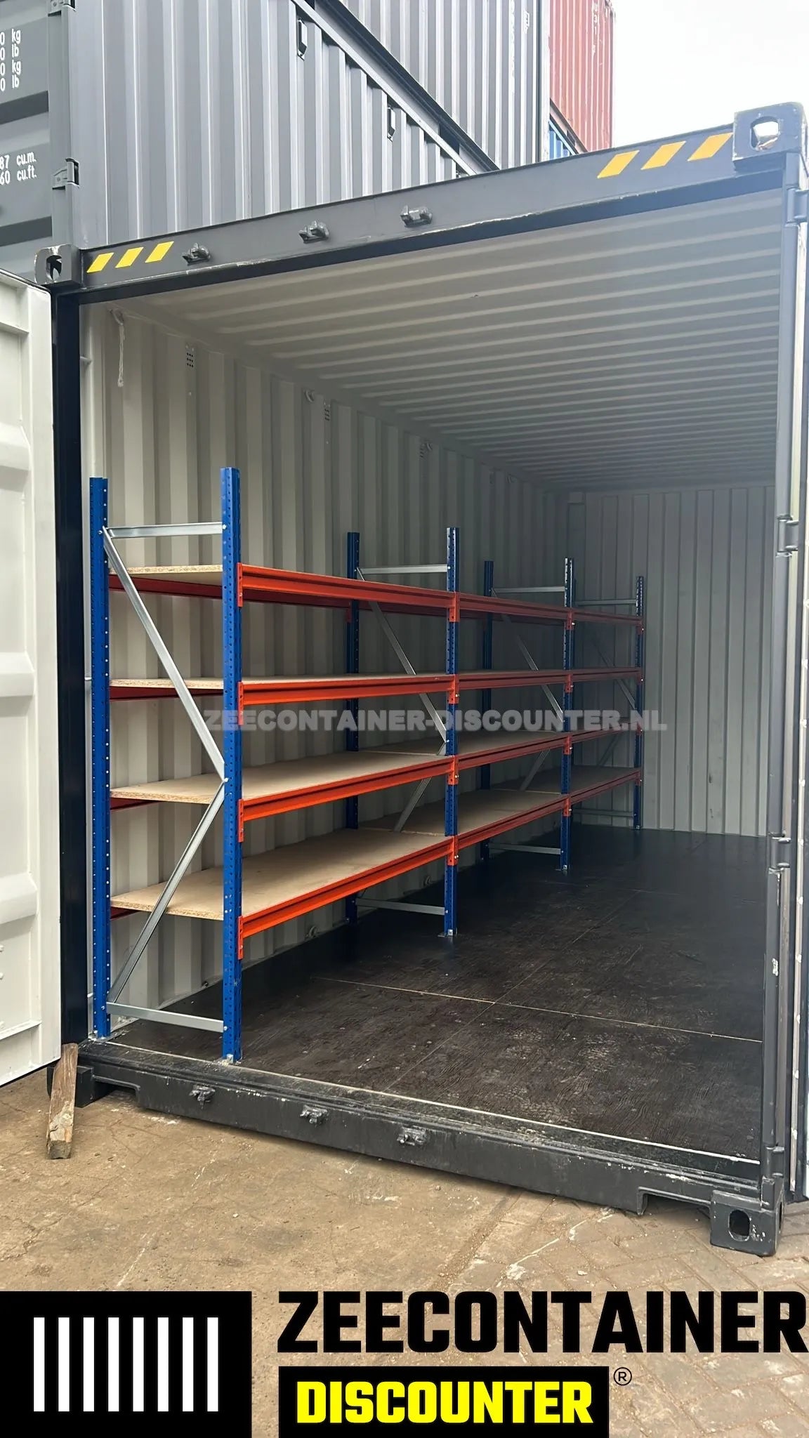 Modificatie: Stelling in Container 5,55m | 4 Laags 60cm Diep Zeecontainer Discounter